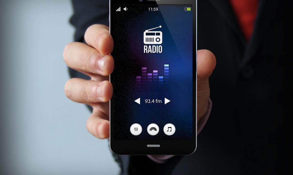 Convierte tu celular en un radio en 5 sencillos pasos